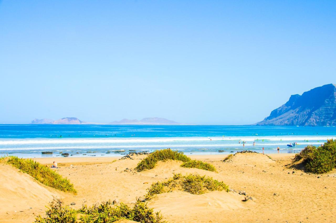 Mirador Del Risco De Famara Lägenhet Exteriör bild